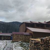 Подзвонив колега по роботі, попросив 5 тисяч позичити. Пропозицію перекинути на карту він відхилив відразу – розплачуватися треба готівкою. Якби знав, у що я вплутався, ні за що б не погодився допомог