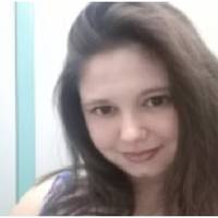 Свекруха щомісяця приносила мені гроші зі своєї пенсії, тому що їй було соромно за вчинок свого сина. Зараз я вдруге заміжня, але мої діти дуже люблять і не забувають свою бабусю, яка не кинула нас