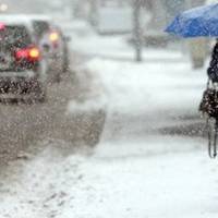 В той вечір я забрав дітей з садочка, до нас приїхала теща. Було холодно, йшов сніг, а дружина ще не прийшла додому. Я одягнувся, сів в машину і поїхав її зустрічати з роботи.