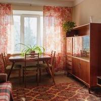 Моя сестра хоче своєму синові подарувати на весілля ключі від квартири, але переписувати на сина Наталя її не збирається, квартира й далі буде оформлена на неї. А все тому, що їй ще до весілля не под