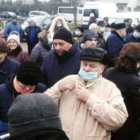 ПІШЛА ХВИЛЯ?! Через підвищення ціни на газ повстало село на Буковині. Перекрили міжнародну трасу