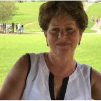 На Новий рік я була сама, але це для мене не дуже важливе свято, на відміну від Святого Вечора і Різдва. Ні вчора, на Святвечір, ні сьогодні на Різдво син не подзвонив і не написав.