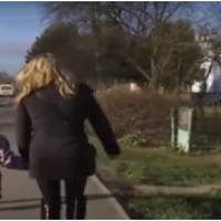 Мій чоловік вважає, що нашій дитині має дарувати подарунки лише моя мама. – Теща приїхала з Італії, гроші у неї є, то може для єдиної внучки і розщедритися, – каже він.