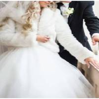 Весільну сукню Валерії купила мачуха, але вона запросила на весілля рідну маму, а мачусі, яка її практично виховала і допомагала в усьому сказала не приходити.