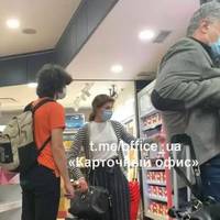 У скандалі навколо Порошенка особливо потішив курйоз, на який, схоже, ніхто не звернув уваги…