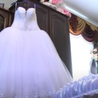 Сьогодні я цілу ніч не спала. Вчора зустріла свою знайому, Світлану, я давно її не бачила. Їй 35 років. Вона довго була незаміжньою, а цього літа  вийшла заміж за чоловіка на 7 років старшого за неї.