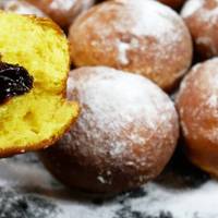 Пампушки на кефірі, як пух! Виходять дуже смачними, повітряними і пишними!