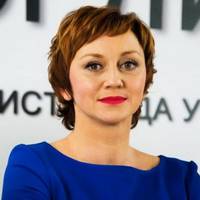 Римма Зюбіна: “В країні, де Портнов і Лукаш сидять в тєлєвізорі, а мають сидіти “в местах не столь отдаленных” за порушення Закону…, як жити, може Ви знаєте?”