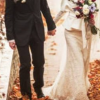 На наше весілля мама Богдана не прийшла. Я виходила заміж на початку вересня, коли ми розписувалися в РАЦСі, свекруха копала на городі картоплю. – Я не хочу, щоб мій син все життя жив по гуртожитках,