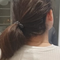 Після весілля Оксана таки пішла в невістки, чоловік наполіг. Оксана якось запропонувала свекрам віддати їм з Романом другий поверх і дозволити зробити окремий вхід.