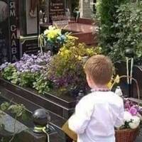 Я завтра прийду. Чуєш, тато?  Ти - спи... І не переживай. Ледве стримуєш сльози читаючи цей вірш