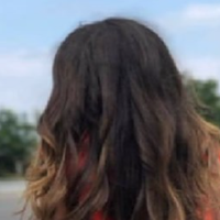 Про черговий день народження Тетяни знову ніхто не згадав, ні чоловік, ні діти її не привітали. Добре, що хоч двоюрідна сестра забігла зранку на каву. Марині було прикро за сестру, вона ніяк не могла