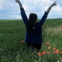 Третю дитину я народила майже на Новий рік. На виписці були троянди, кульки, привітання, торт. А вдома чоловік сказав, що йде від мене, що він тепер з Наталею, нашою сусідкою.