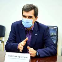 Глава Укрзалізниці поскаржився на зарплату в 625 000 гривень