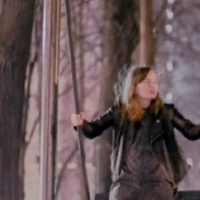 Свекруха зараз на пенсії і приходить до нас майже щодня, щоб запитати мене, коли я вже нарешті піду на роботу. Дійшло до того, що вона принесла аркуш паперу і почала рахувати всі наші витрати.