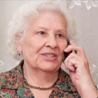 Цього року на зимових канікулах нас вперше не покликали в село до свекрухи. Ось уже кілька днів, як приїхала Орися з чоловіком і дітьми, а нам не дзвонять і в гості не запрошують.