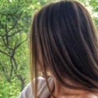 Щоб вгодити мамі чоловіка, я перестала надмірно за собою стежити, щоб заздрити не було чому. Перестала ходити на манікюр і до перукаря, аби не виглядати краще за неї.