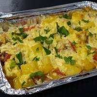 Картопля з куркою, помідорами і сиром в духовці! Швидкий і простий варіант приготування страви, яка здивує вас своїм неповторним смаком!