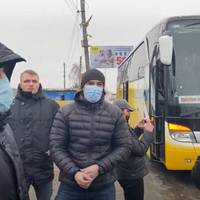 Проплачені активісти ОПЗЖ вже виїхали на Київ на майдан. Але їх зустрів нацкорпус. Дивіться що з того вийшло