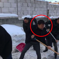 3еленський з Кличком пішли прокидати сніг! Богдан їх жорстко потролив – прибираємо сніг – плюс 5% до рейтингу