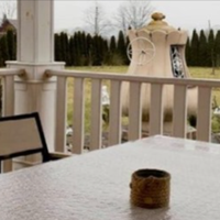 Одного разу я не витримала, приїхала до батьків, у нас відбулася серйозна розмова. Я сказала, що дуже вдячна їм за все, але вони обоє заслуговують на щастя. – Тату, чого ти чекаєш? – запитала я. – Ми