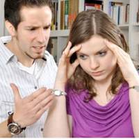 Декілька місяців тому у мене не стало дідуся Я отримала від нього спадок — однокімнатну квартиру в самому центрі міста.