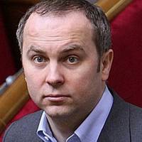 Ексміністр: “Згадую, що Шуфрича давно не били! Слухаю його на Ukraine 24: – війни з Росією немає, 99% воюють українці з українцями…”