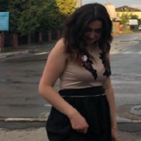 Бабусі давно не стало, Зоряна в село вона більше не їздила, щоб не згадувати минуле. Донечка підросла, скоро 10 років буде. Рідний батько жодного разу її не бачив, відтоді, як зрадив Зоряну і одруживс