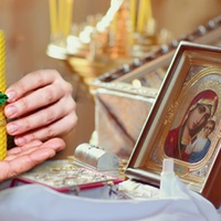 Правила використання Стрітенської свічки: де саме зберігати її, та коли запалювати.