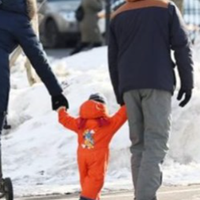 Після розлучення я з дітьми залишилася жити біля свекрухи. Але коли я не відмовилася від аліментів, мене попросили переїхати. Я не знала, як мені далі жити, але Бог добрий. Якось прийшовши в дитячий с