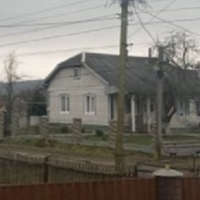 Коли не стало батька, я відмовилася від спадщини на користь мами. Будинок, де жила моя родина, був великий. Мамі було важко одній там наводити порядок, тому я часто їздила в село, щоб допомогти.