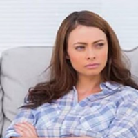 Мої батьки вирішили продати свій будинок в селі і переїхати в місто, поближче до нас. Вони вибрали квартиру, це було випадково, після новорічних свят, мама була у нас, поїхали подивитися і сподобалося