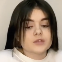 Відео. Благаю вас пробачте мене: 15-річна тіктокерка вибачилася за свої слова про українську мову