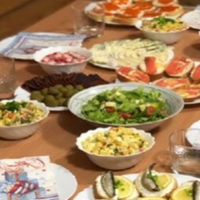 На цей Новий рік мама чоловіка викинула чергову сцену. Чоловік ще за два місяці тому запросив до нас друзів. Але в 11 вечора вона зателефонувала, сказала, що у неї все готово, мовляв, викликайте таксі