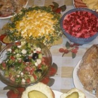 Якось у нас не було за що купити продуктів і чоловік пішов до мами. «Синку, навіть не звертайся, як би недобре тобі не було. І нам доводилося колись відчувати потребу, і ми з неї шукали вихід самі.