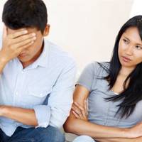 В цій ситуації моя дружина веде себе дуже не розумно, а її рідня – хитрюща. Особливо – старша сестра.