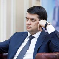 Тарас Березовець : За Разумковим вже прийшли. Зверніть увагу, зачищати почали старих партайгеноссе. Це означає…