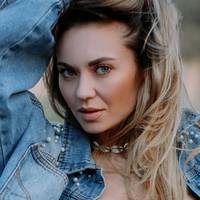 Бортпровідник поскаржився поліції: Зірка 