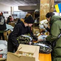 Російські окупанти розікрали гуманітарний вантаж для жителів Енергодара