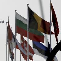 Більшість росіян з радістю напали б на країни Європи - соцопитування