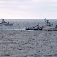 Біля Одеси українські військові підбили ворожий корабель