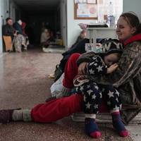 Маріуполь благає про допомогу: Люди помирають від голоду