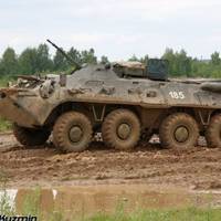 Російські окупанти кинули свій БТР, коли дізналися, що проти них вийшов воювати 