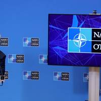 Світ буде посилювати санкції, поки Росія не припинить війну проти України - Столтенберг