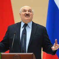 Лукашенко заявив, що путінська війна в Україні “затяглася”