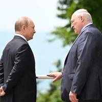 “Якщо вдасться продавити Лукашенка”: РФ готує в Білорусі “референдум про злиття”, – ЗМІ