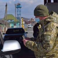 “Заборона шкодить більше”: у МВС запропонували дозволити чоловікам залишати Україну за $5000