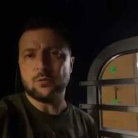 «Дещо привезли військовим»: Зеленський побував на позиціях ЗСУ в районі Бахмута та Лисичанська