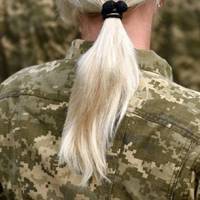 Жінкам яких спеціальностей заборонять виїжджати за кордон з 1 жовтня: перелік