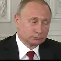 Старий дід: Путін мало не заснув під час доповіді Шойгу